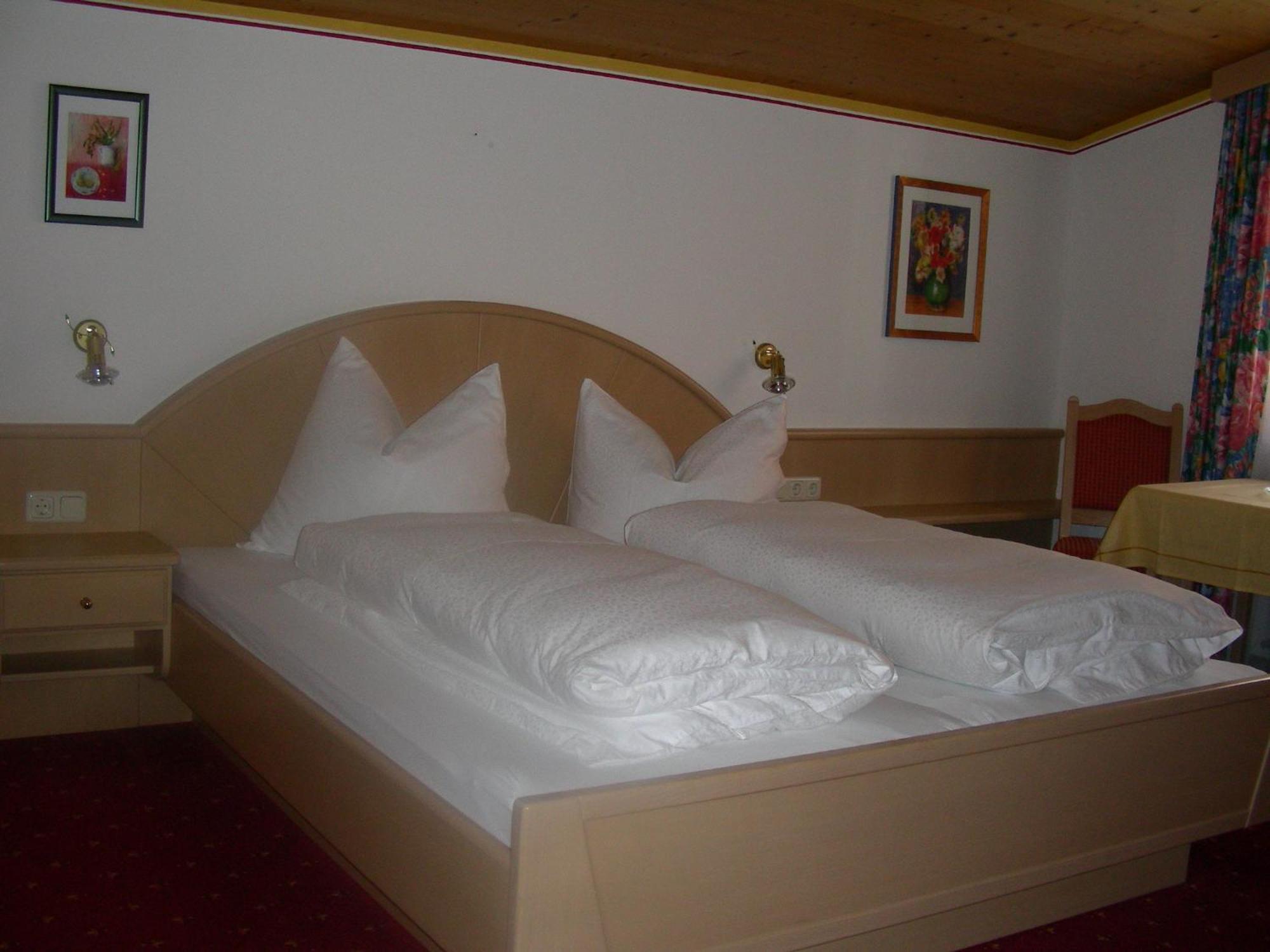 Appartements Tschol Martin Sankt Anton am Arlberg Room photo