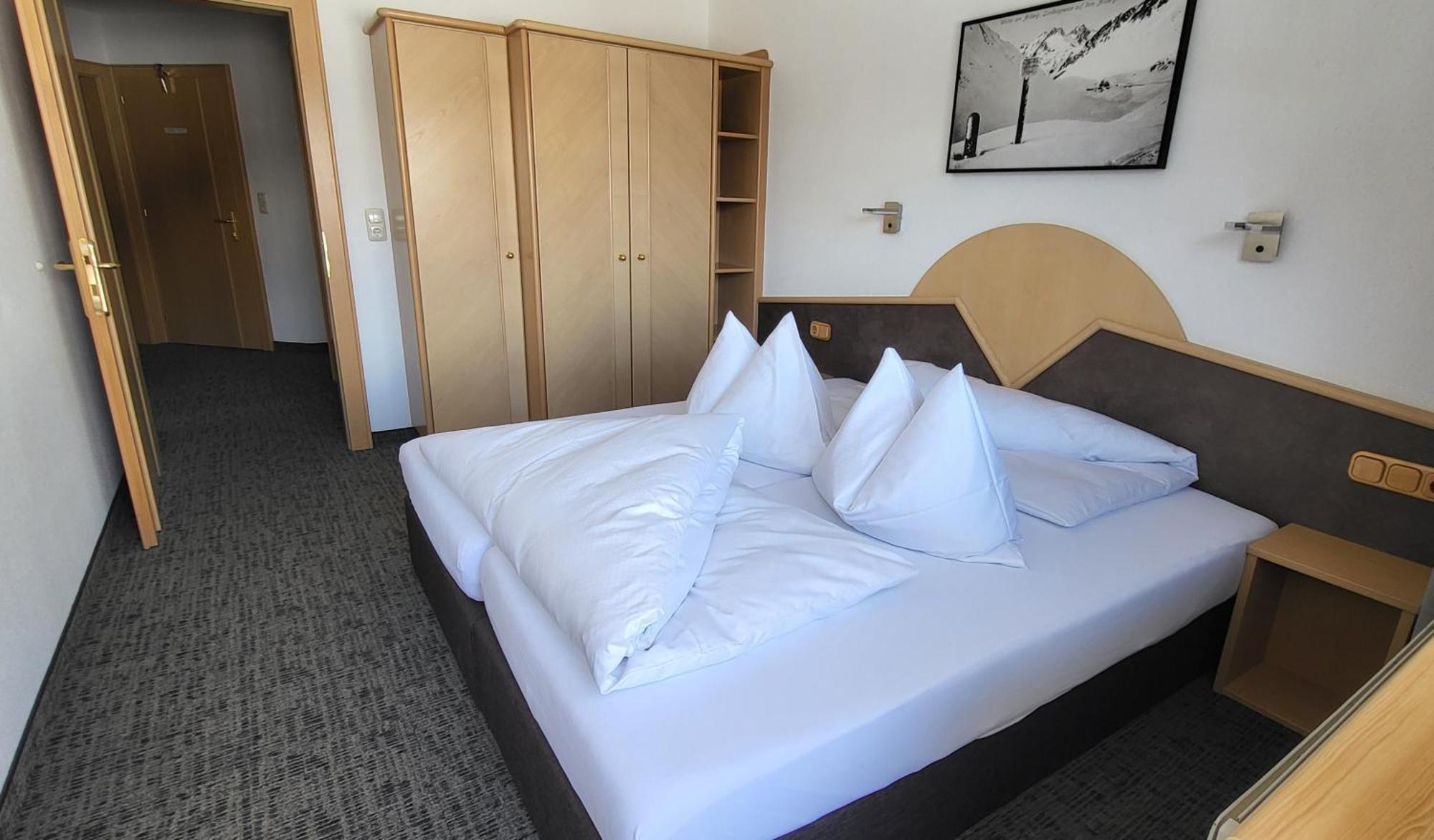 Appartements Tschol Martin Sankt Anton am Arlberg Room photo